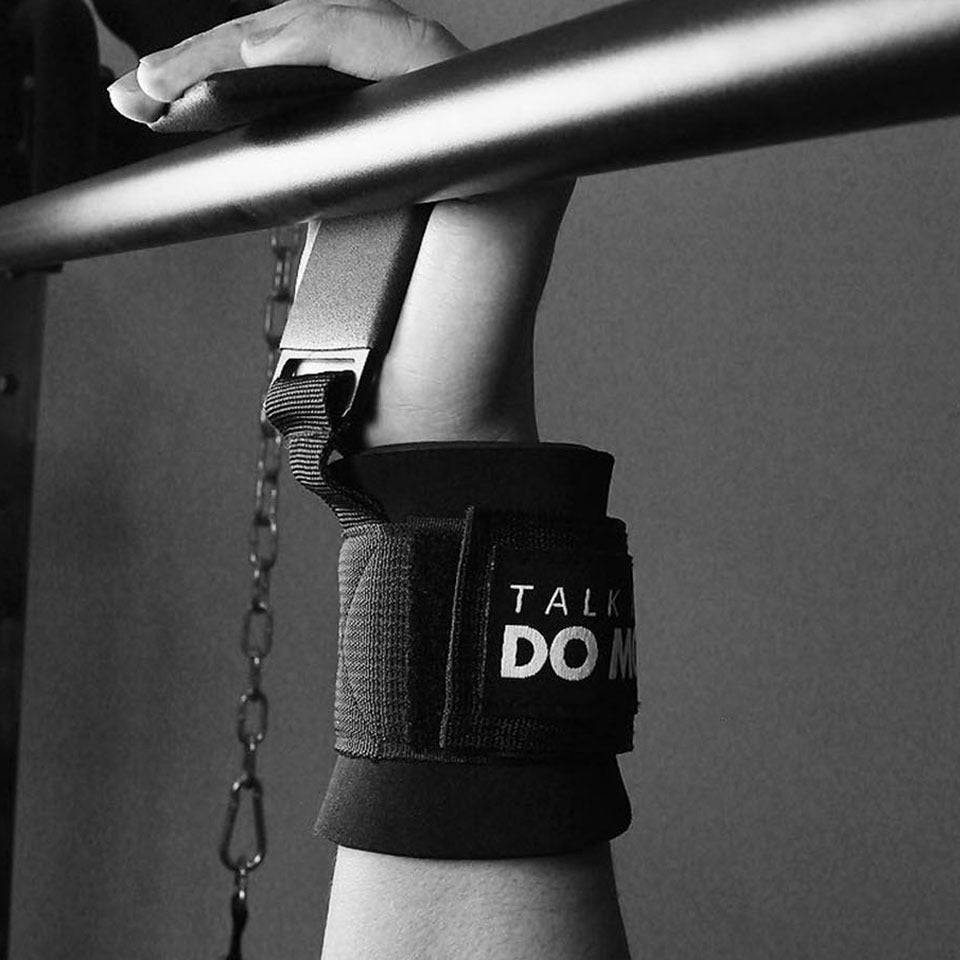 Poignées d'haltérophilie rembourrées avec bandes de poignet, gants d'haltérophilie, crochets de traction robustes, sangles d'entraînement en salle de sport