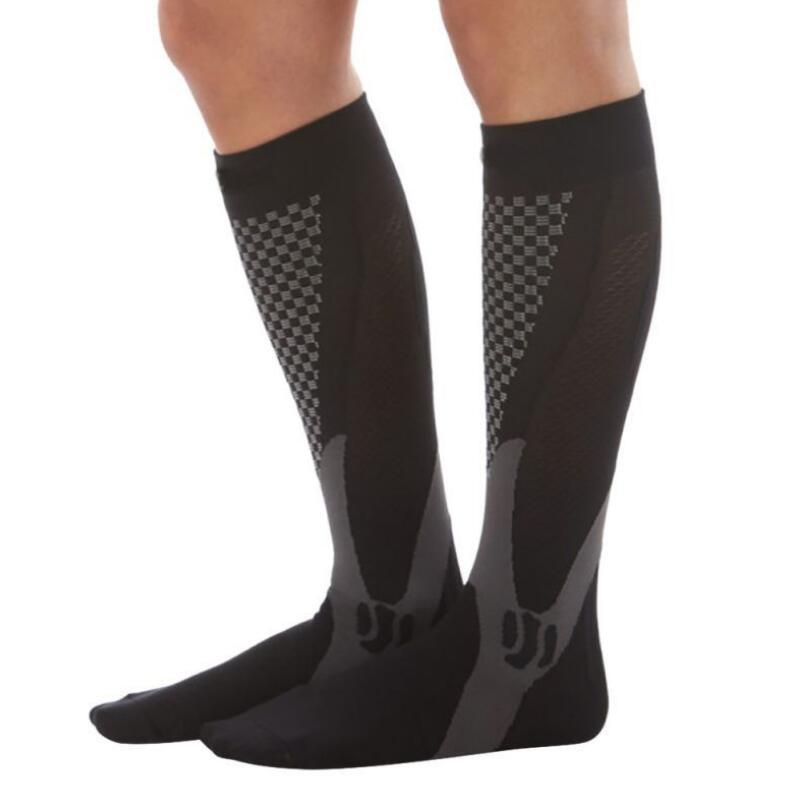 Chaussettes de compression pour hommes et femmes, coupe athlétique graduée idéale pour la course, les voyages, l'endurance, la circulation et la récupération.
