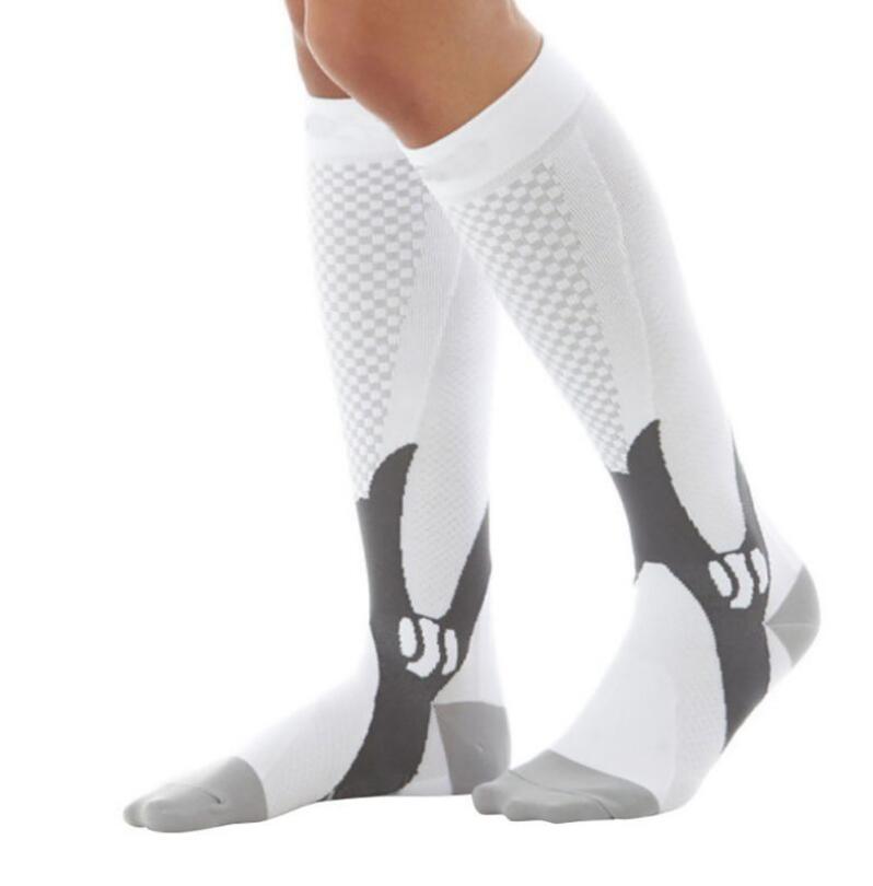 Chaussettes de compression pour hommes et femmes, coupe athlétique graduée idéale pour la course, les voyages, l'endurance, la circulation et la récupération.